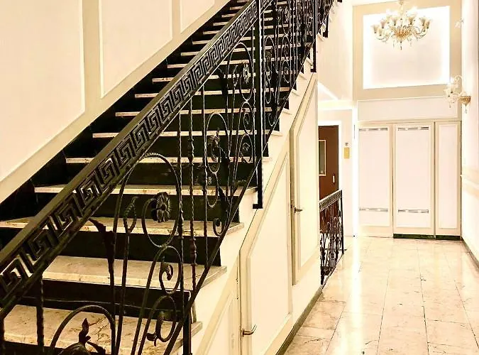 Гостевой дом Piazza Di Spagna Prestige Petit Рим